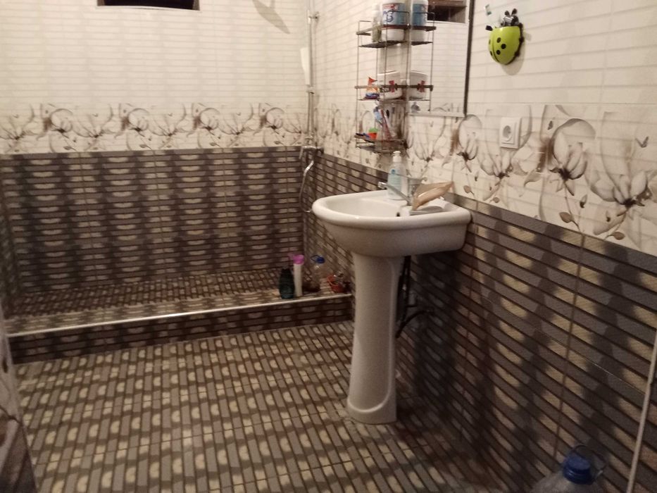 Yuqori chirchiq o'zbekiston mahallasida Tayyor Hovli sotiladi