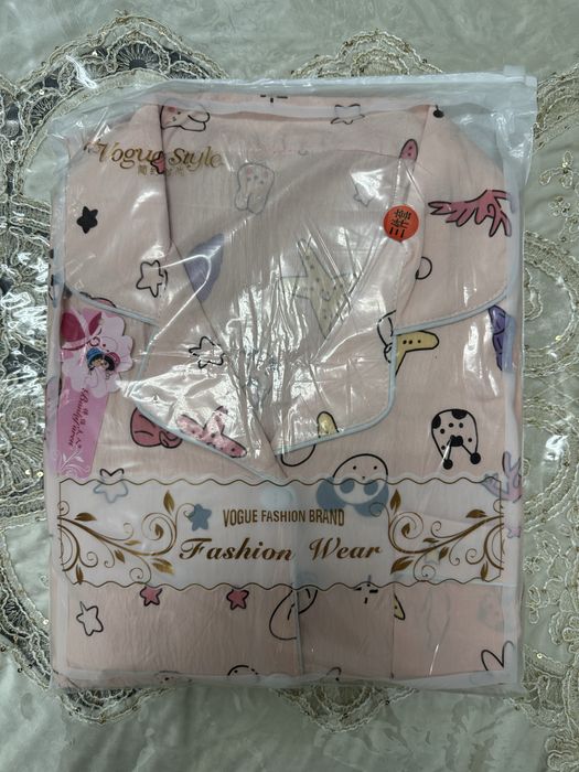 Ayollar uchun uchtalik pijama toplami