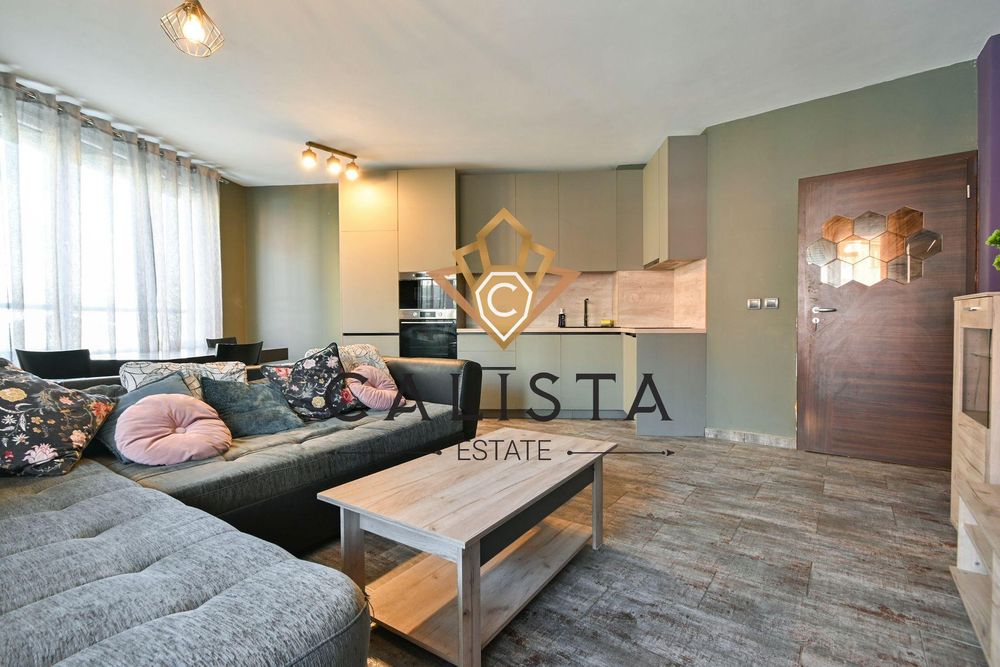 Продава се Двустаен апартамент в София, Дървеница - 85 кв.м за 2942 €/кв.м - Снимка #2