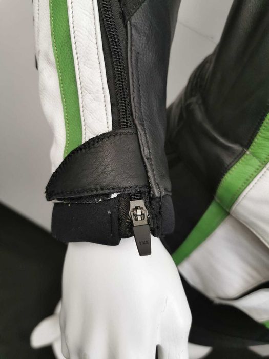 Costum moto piele BUSE cu cocoașă mărime 50