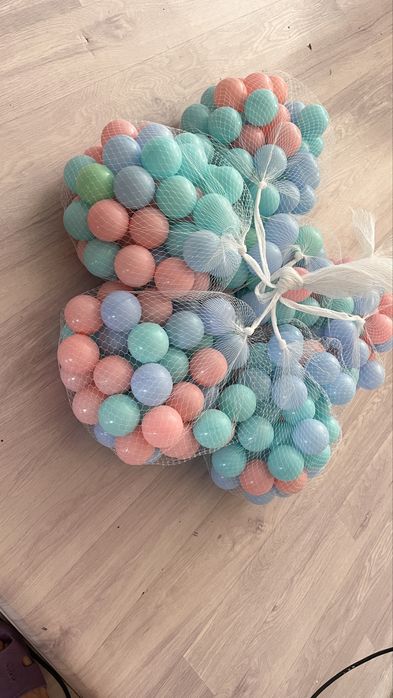 Шарики  для сухого бассейна , овальный манеж в полном комплекте