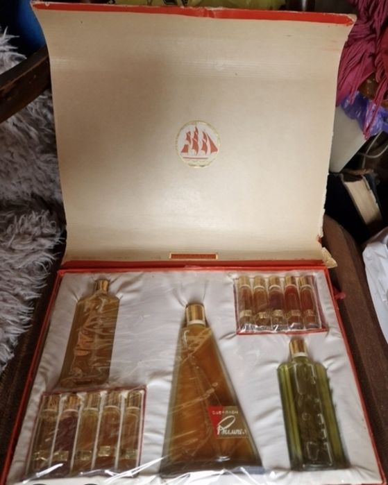 Винтажный парфюм Наши ароматы.