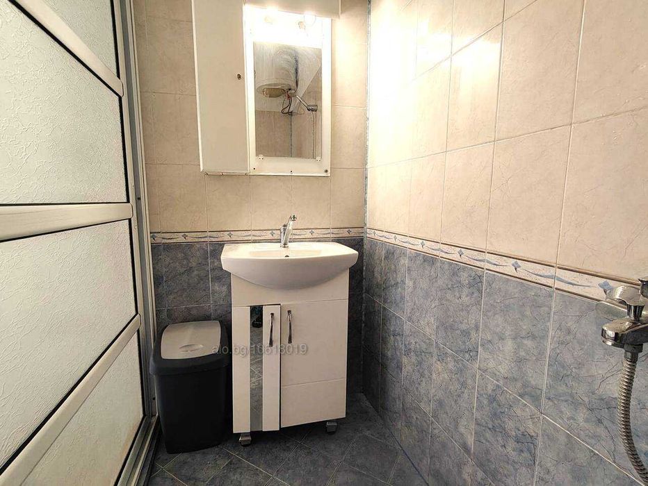 Евтин едностаен в Новия град на Несебър до Общината, пеш до плажовете