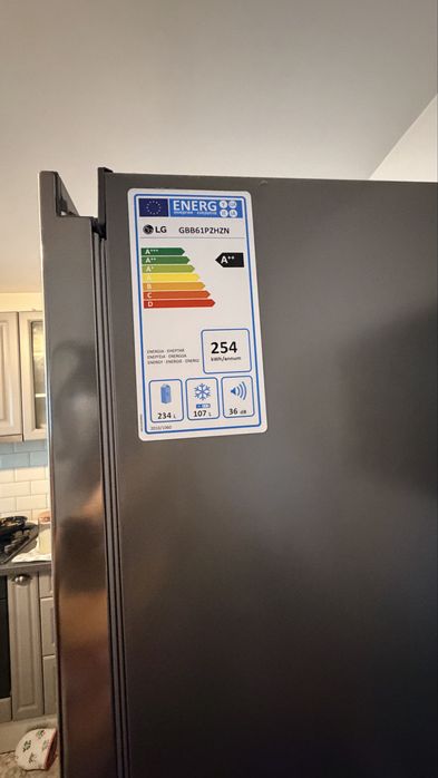 Frigider LG GBB61PZHZN – No Frost, gri, stare foarte bună
