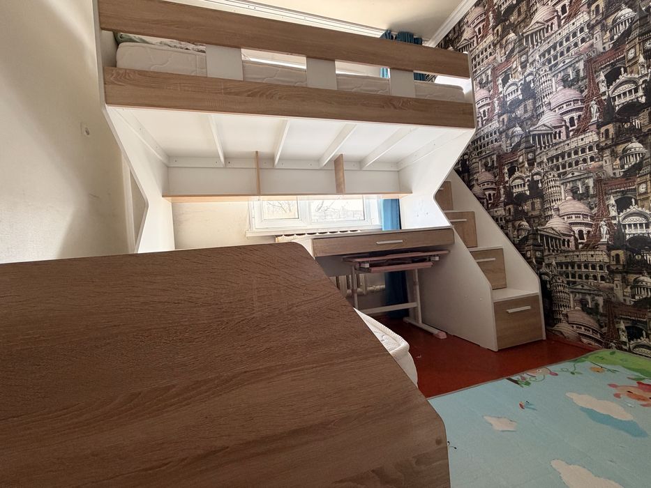 Двухэтажный спальный гарнитур детский