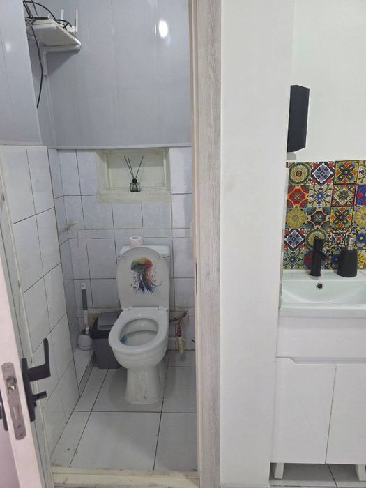 Продаётся Помещение Вдоль дороги 65м2 6 квартал (N137)
