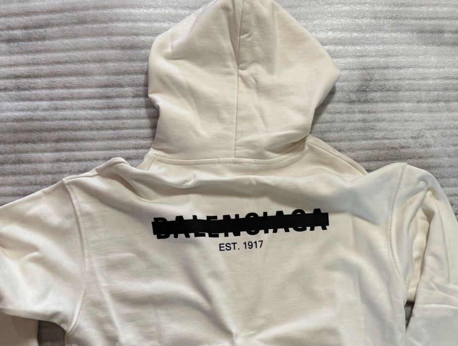 Мъжки Суичъри Balenciaga размер М