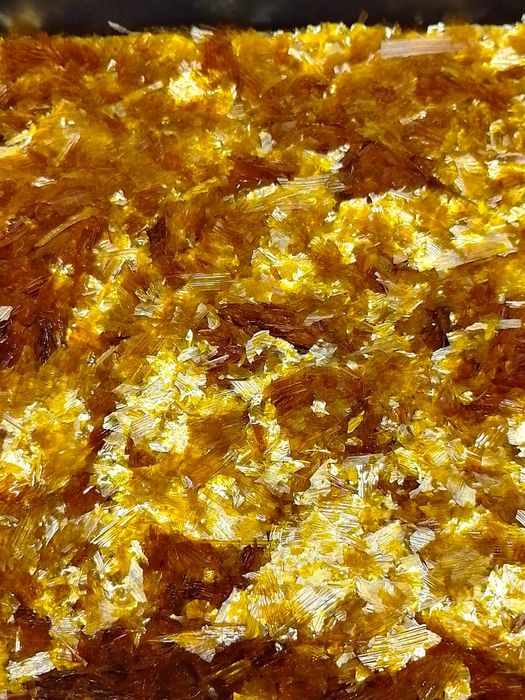 Шеллак на люспи златист 100гр/7лв