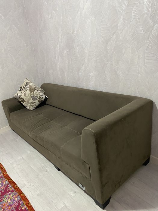 Продается диван в хорошем состоянии