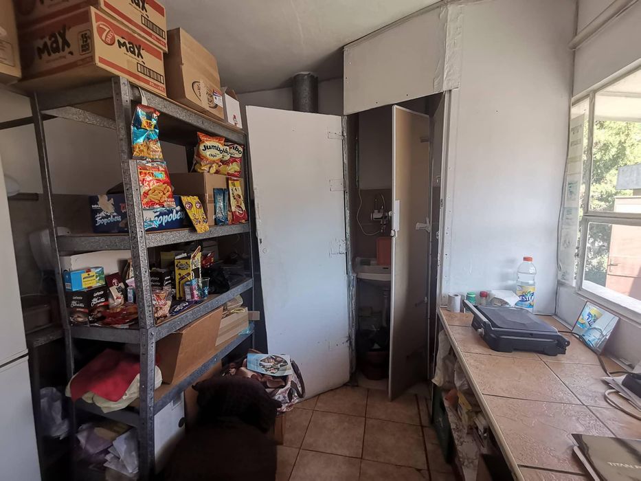 Продава се Магазин в Бургас, Меден рудник - зона Б - 12 кв.м за 255 €/кв.м - Снимка #5