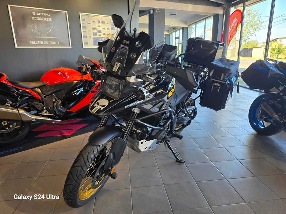 SUZUKI DL1050XT an 2021 4800 KM full accesorizat