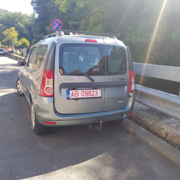 De vanzare dacia logan