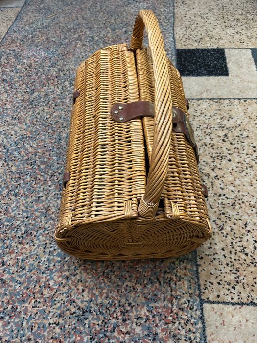 Пикничок корзинка набор посуды