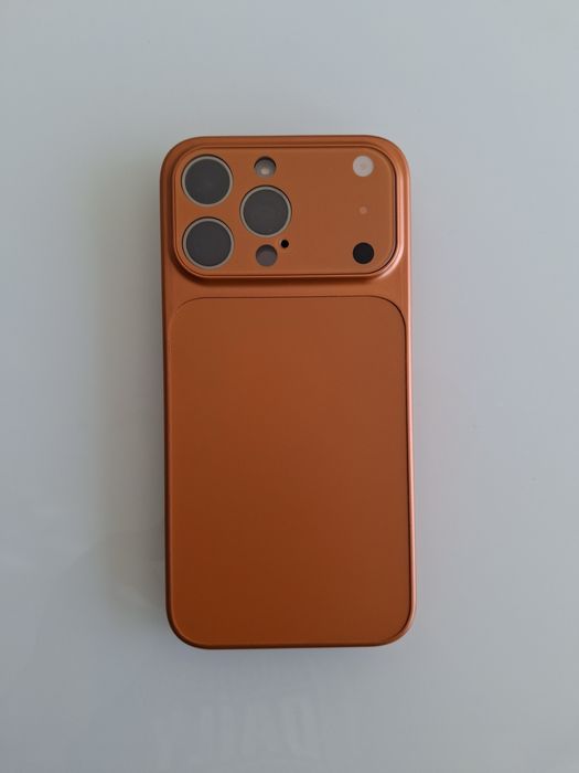 Кейс с Дизайн "17" за iPhone 15 Pro/Max и 16 Pro/Max – 2 цвята