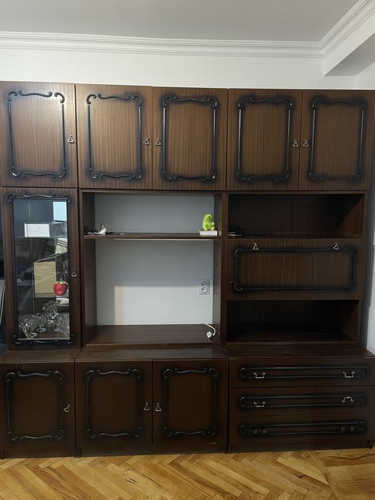 Советский шкаф-сервант