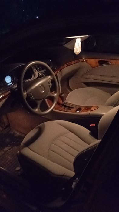 Vând Mercedes w211