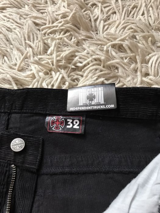 Pantaloni Independent