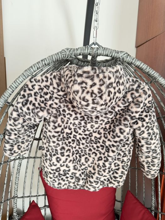 Jachetă pufoasă leopard Nutmeg 6-7 ani, foarte bună