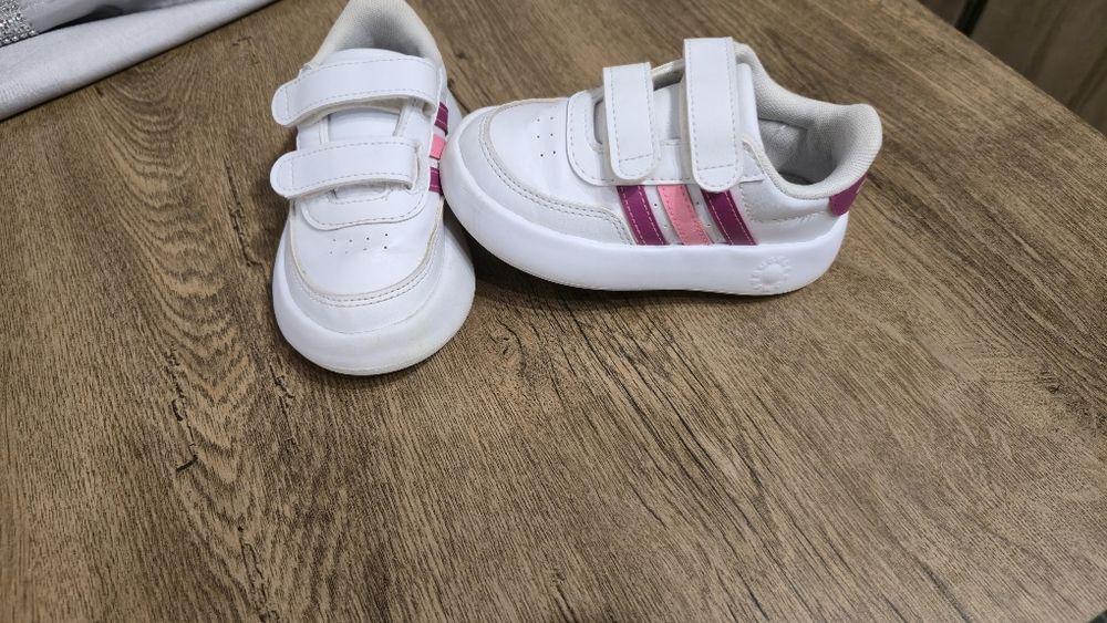 Детски  адидаски