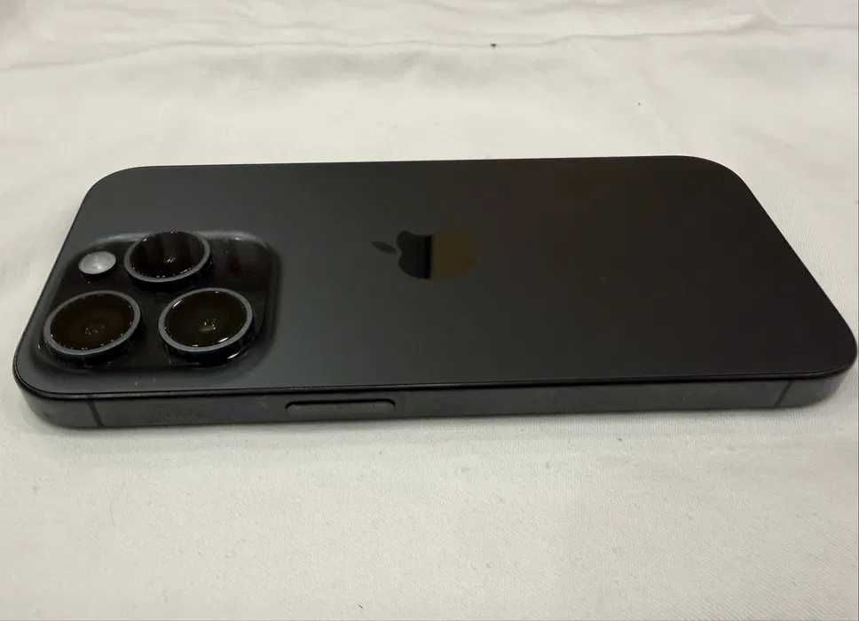 iPhone 15 pro 256