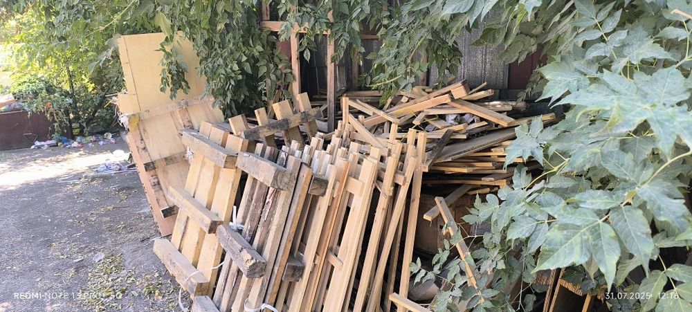 Продаем дрова. Сухие хорошие. Самовывоз