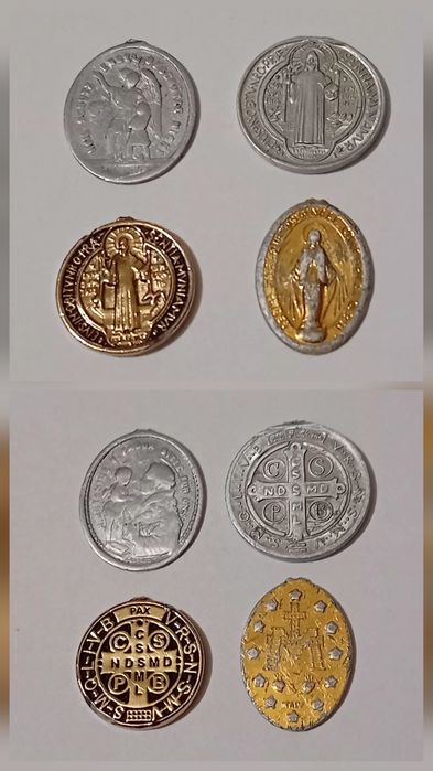 Лот религиозни медали