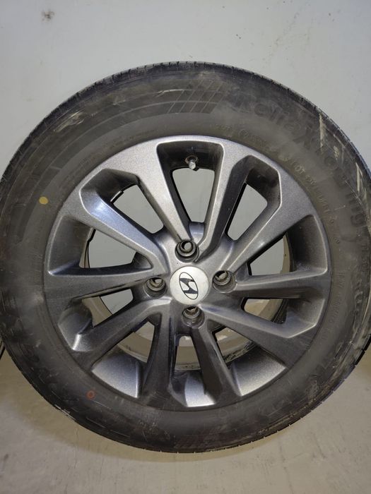 Продам шины с дисками на хюндай акцент