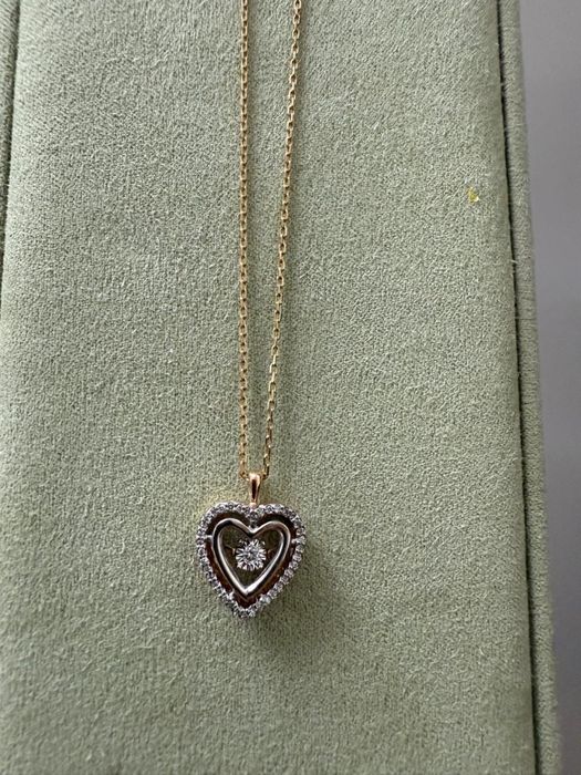 кулон с бриллиантами