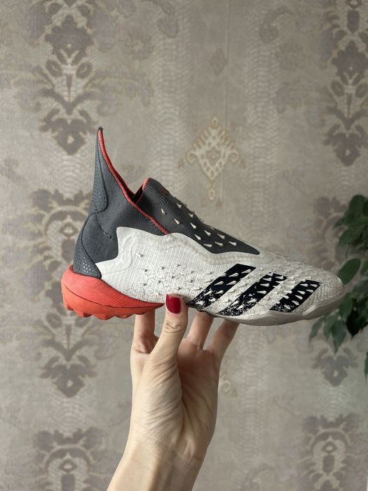 Сороконожки predator