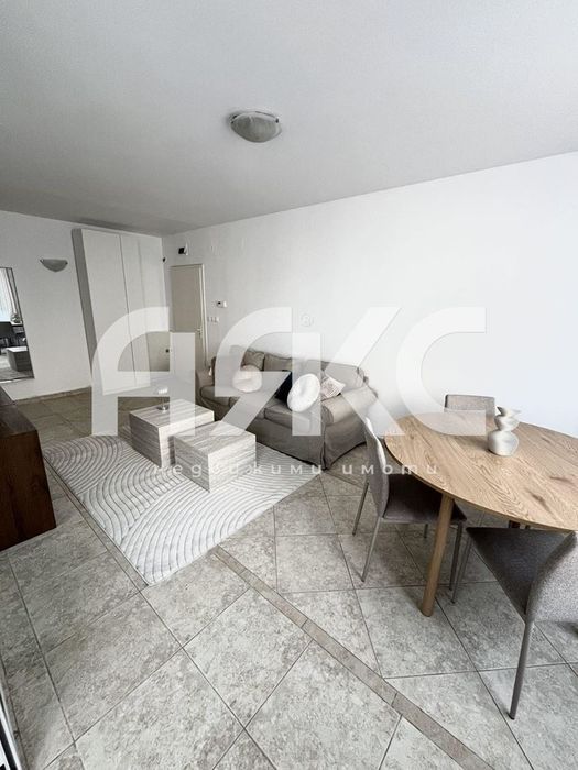 Дава се под наем Двустаен апартамент в София, Гоце Делчев - 80 кв.м за 687.99 € - Снимка #2