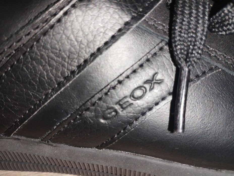 Кожанные кроссовки Geox