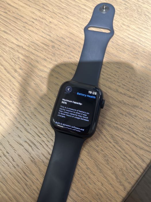 Apple watch se 2nd gen 44 mm aliminium case