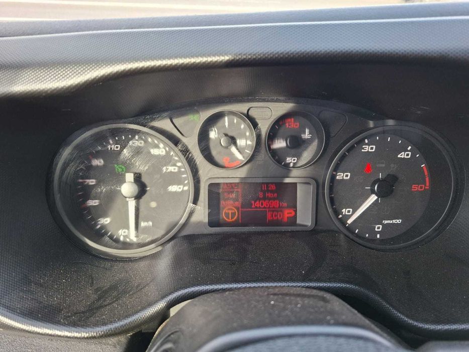 Avans5600+48de rate 506 eur CAMION 7 t+lift-/modific in platforma AUTO