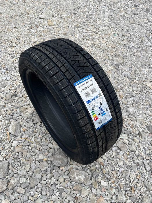 235/45 R18 98V SNOW Link PL02 Triangle