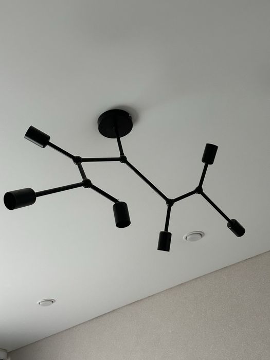 Продам люстру в стиле Хайтек