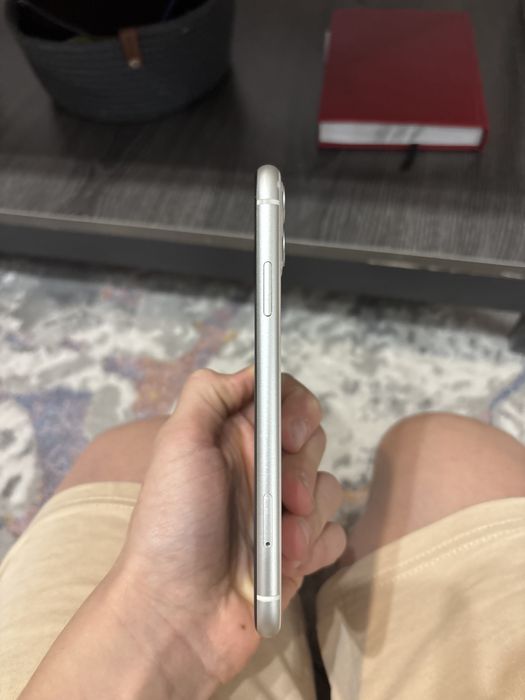 iPhone 11  без торга