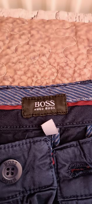 Pantaloni Hugo Boss mărimea 32 noi