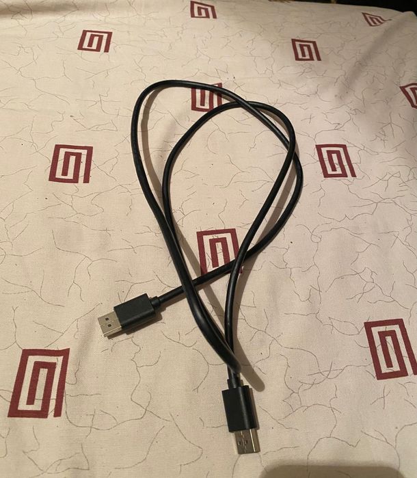 Продам 2 hdmi кабеля и 1 displayport
