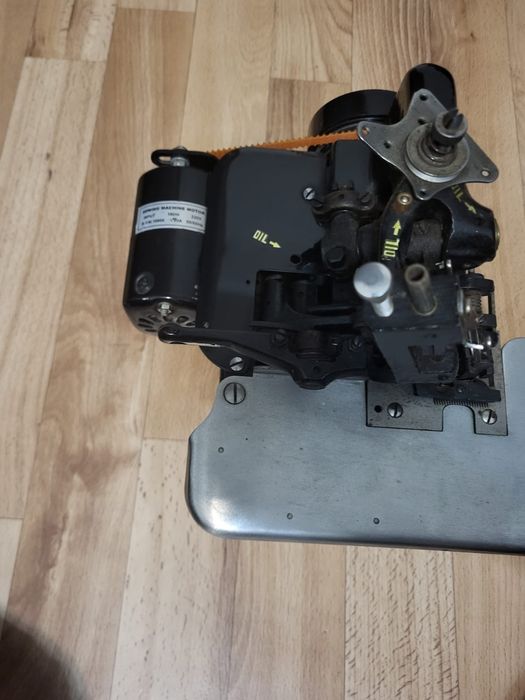 Оверлок промышленный