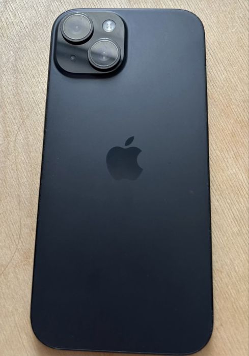 Продам iPhone 15 128GB
