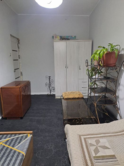 Юнусобод 13 кварталда квартира бор Метро "Юнусобод" га якин.. Универса