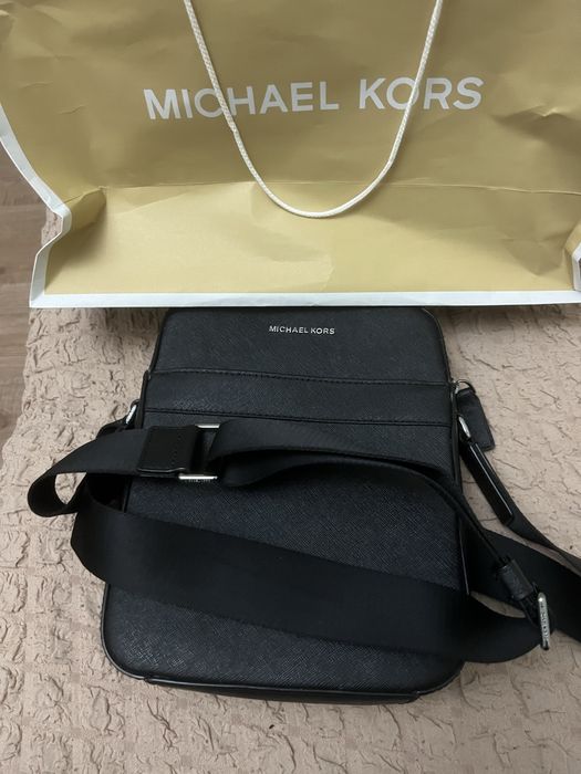 Продам сумку Michael Kors мужская кроссбоди (оригинал):