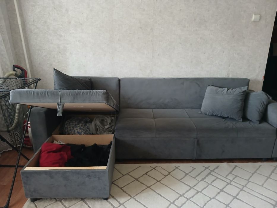 Продам диван в хорошем состояние