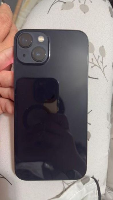 Продам айфон 13 на 128гб срочно