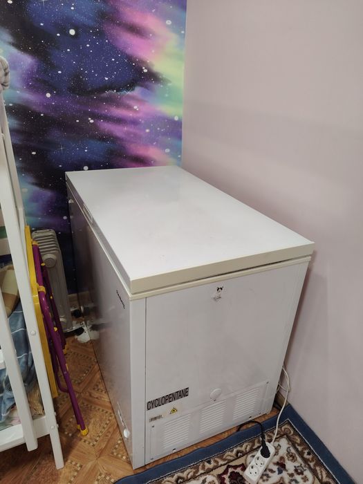 Продам морозильник