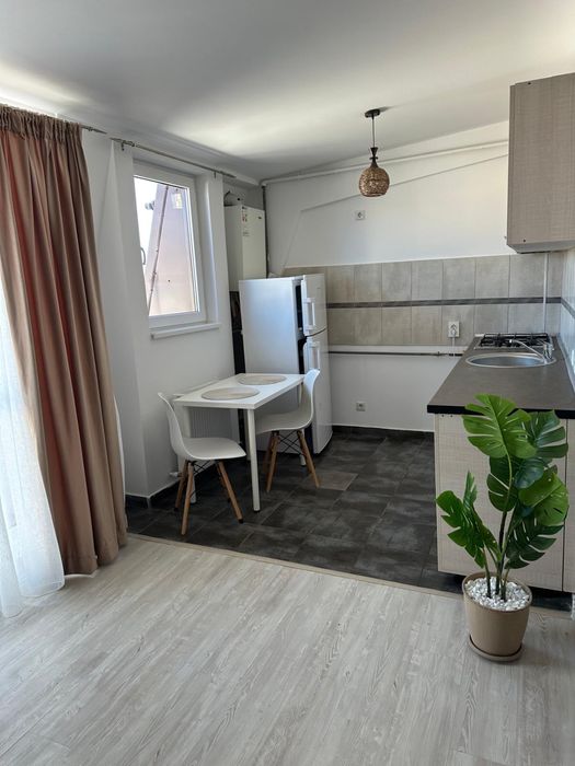 Inchiriez garsoniera Fundeni sector 2