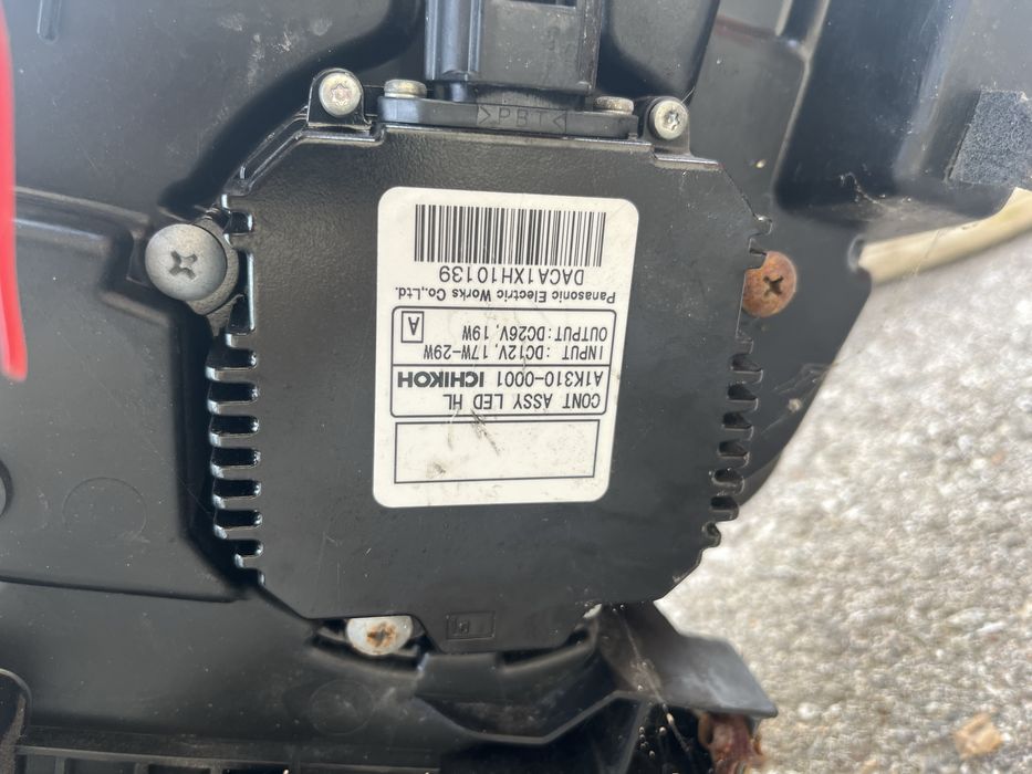 Фарове за Nissan Leaf I 2010-2017/Нисан Лийф