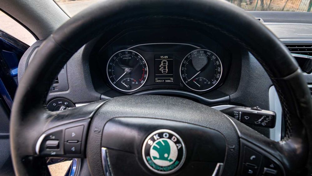 SKODA OCTAVIA 2011 1.6 TDI consum mic, acte la zi, Proprietar