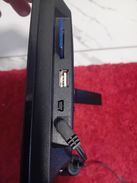 Rama foto digitala Intenso 7 inchi. Pret 120 lei fix