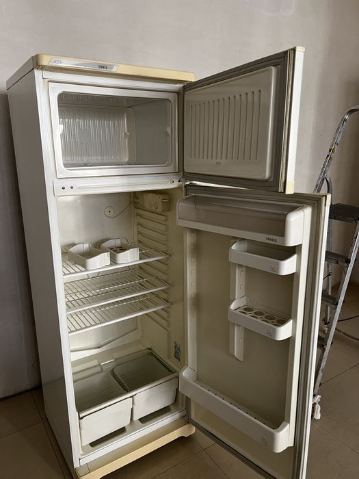 Холодильник 170 см - 28000 тг